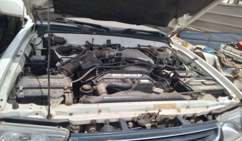 
								Nigerian Used 2002 Toyota 4Runner full									