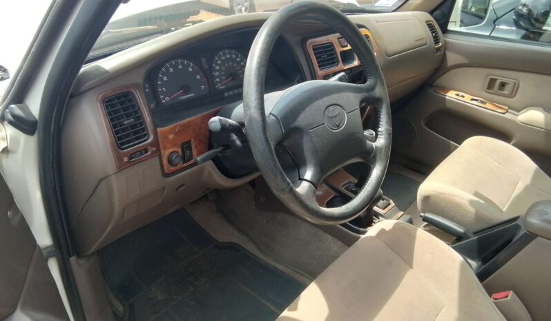 
								Nigerian Used 2002 Toyota 4Runner full									